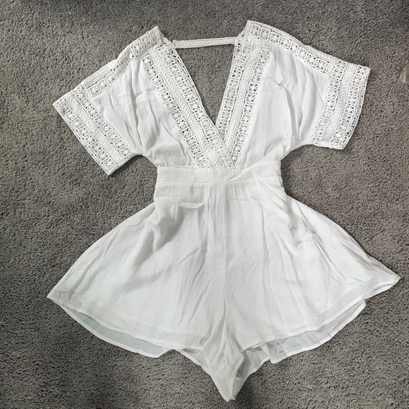 Forever 21 Dresses & Skirts - White romper w/ lace detailing
